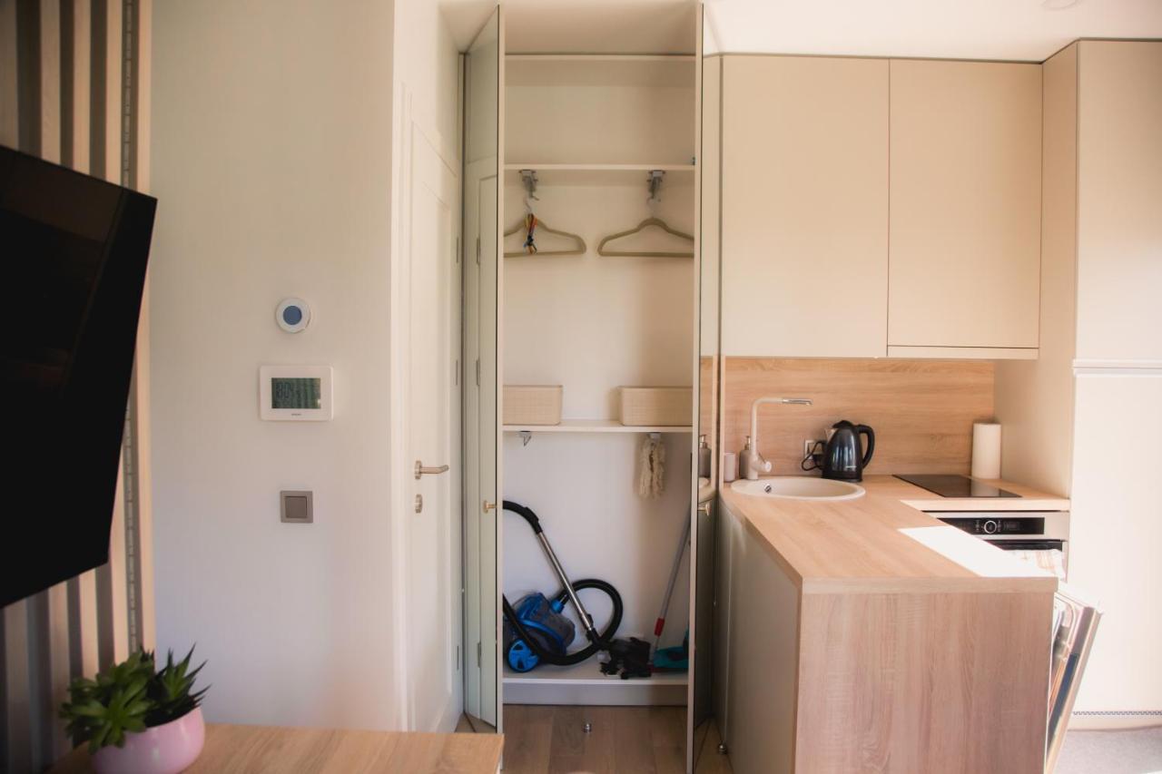 Lilly Apartment With Pool And Terrace パランガ エクステリア 写真
